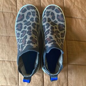 Rothy’s the Chelsea leopard print boot 8.5